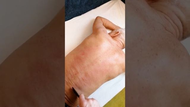 Массаж гуаша - укрепляем почки.