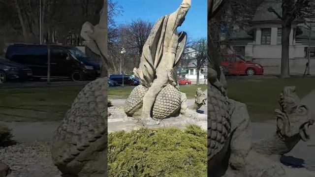 Майори (Юрмала) сохранилась скульптура