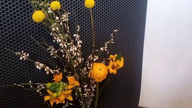 Экзотические цветы на оптовой базе