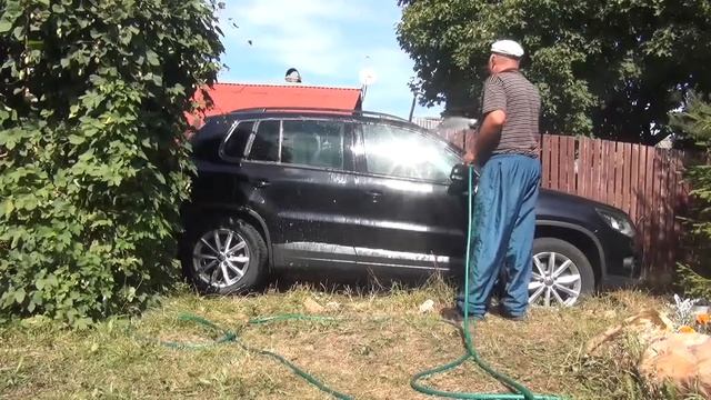 Седан баклажан КЛИП