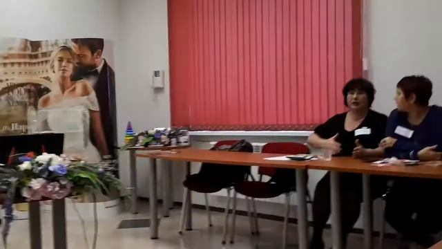 Мастер-класс по ароматам в дивизионном центре AVON часть 1