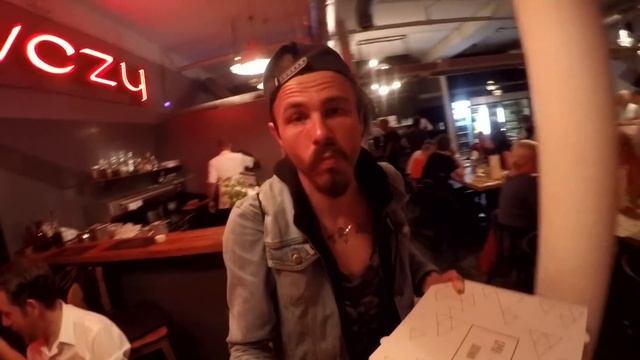 VLOG: ПЕРВЫЙ ВЛОГ ПАЗЕНКО ПРО ПИЦЦУ