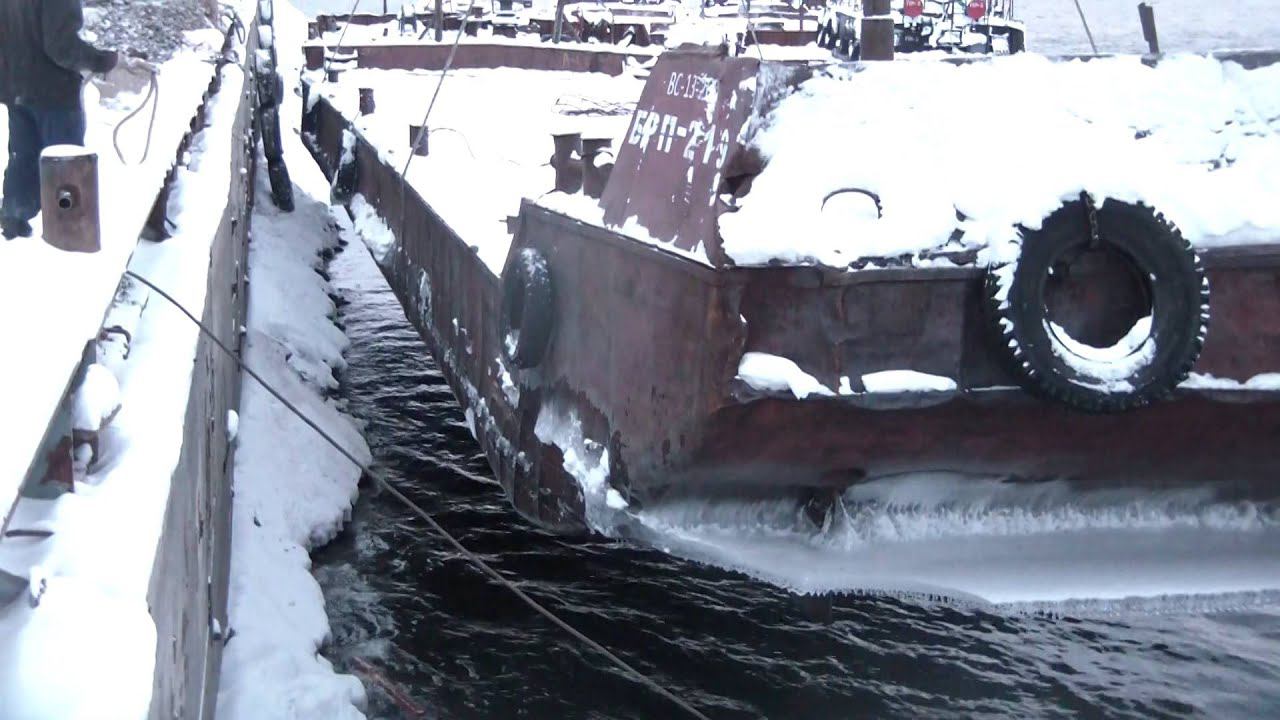 Подъем баржи Усть Илимск