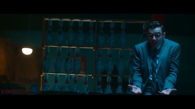 013. Утром он чистит туалеты, а ночью чистит лица Вампиров.mp4