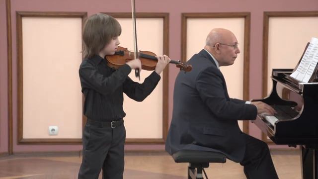 Терещенко Иван  Николо Паганини Сонатина ми минор