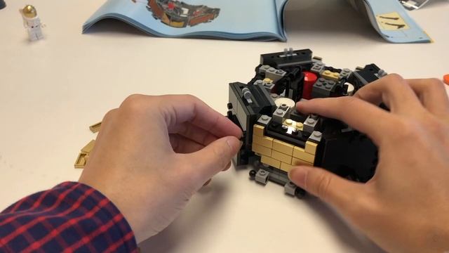 LEGO Creator 10266 - NASA Apollo 11 Lunar Lander (Speed Build)