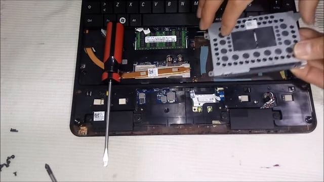 INSTALAR SSD En Notebook ? DELL Inspiron 11z Model P03T ➕ Iniciar Instalación Windows Desde Pendriv