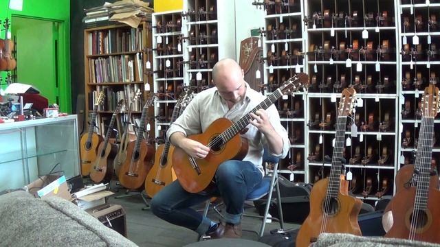 1975 Anselmo Solar Gonzalez Cedar and Brazilian Classical Guitar