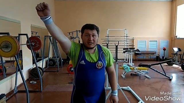 Арямнов. Толчок с груди 200 кг. Смотреть всем