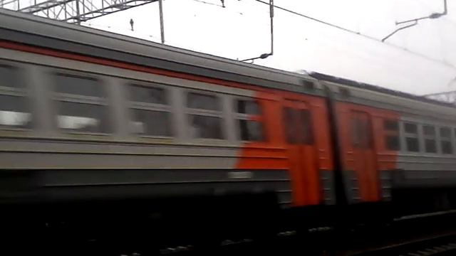 Два ЭД4М едут навстречу другдругу в тумане