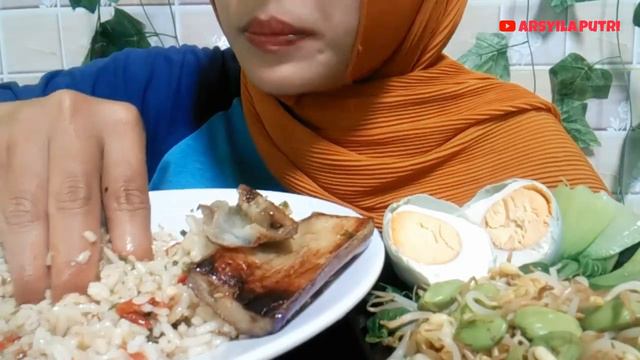 ENAKNYA SAMBAL CHINA  VIRAL TIKTOK PEDASNYA BIKIN NAGIH || SPICY SAUCE ||MUKBANG INDONESIA