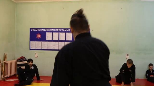 Тренировка старших учеников Школы Айкибудо 