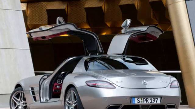 Mercedes Benz SLS AMG 2011