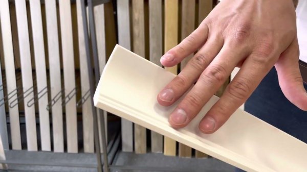 Карниз из полистирола высокой плотности HI WOOD A70 50мм х 50мм х 2,0м.