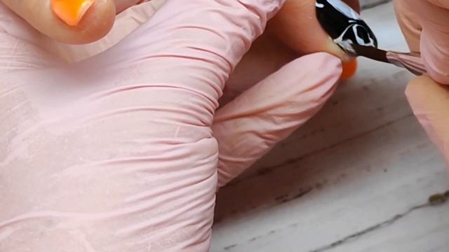 Клиенты дарят подарки, а мастер ничего не понимает