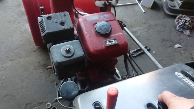 ホンダ除雪機　HS660 エンジン　2