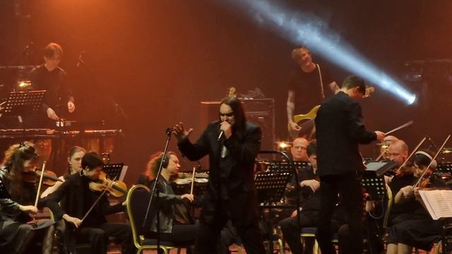 Алексей Горшенев с симфоническим оркестром (Кукрыниксы - лучшее) - обнимай