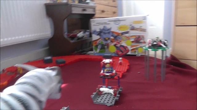 K'nex Attack Of The Roboraptor Part 4