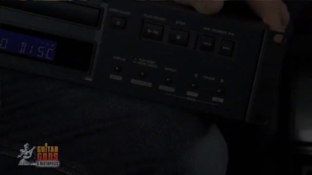 Players Planet Product Overview - Tascam CD-200i Professional CD Player & IPod Dock