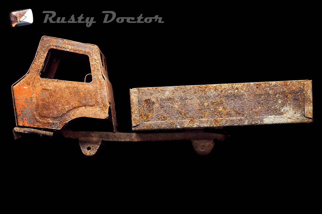 Реставрация очень ржавой игрушки СССР ЗАПОРОЖСТАЛЬ