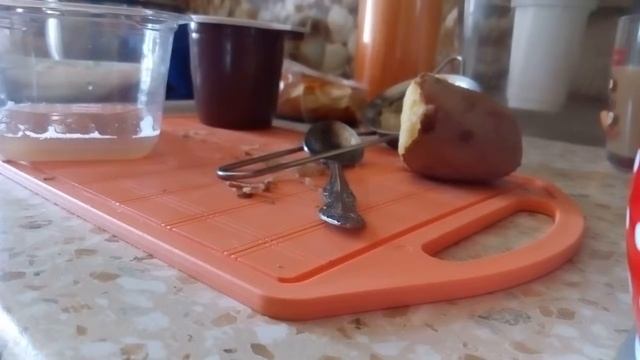 Делаю опыт с картошкой 2. ( Как получить крахмал. )