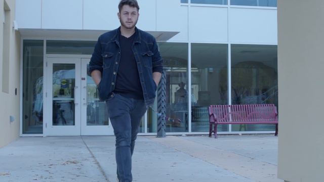 Sonnet 71: No Longer Mourn For Me When I Am Gone