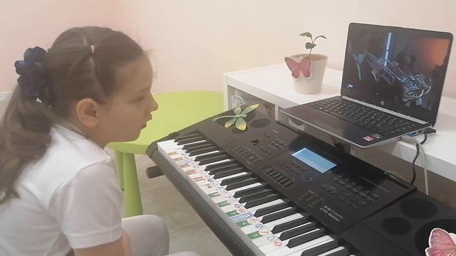 Soft Mozart: Polina. Слушание музыки. Л. Бетховен 