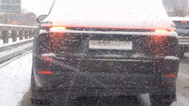 Он не видит тебя, а ты дорогу.