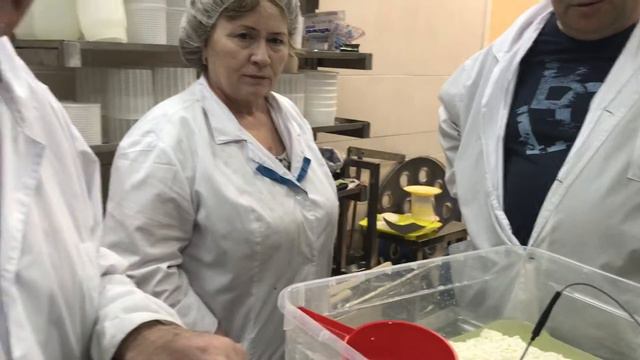Чедеризация сырного снэка. Учебный центр подготовки сыроваров на Щелковской 100. Часть 5.