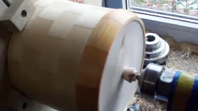 Финальная стадия перед снятием со станка.Формирование дна.