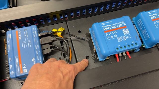 48v Power Pack Track Trailers 3000W Inverter Charger 600Ah Lithium Scotty Powered From Vehicle 3000