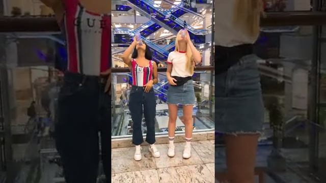 Ты блондин или брюнет?) Кинь смайликом ???????? #рекомендации #tiktok #foryou