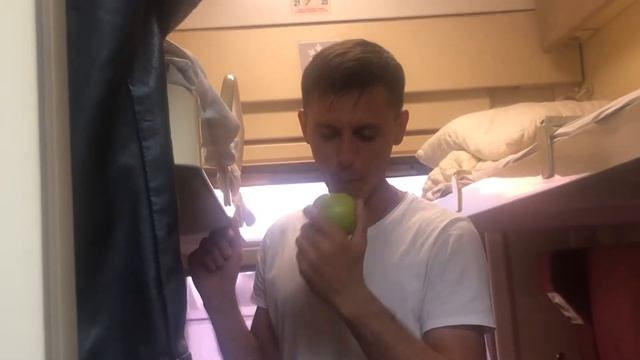 VLOG: едем в лагерь на поезде едем в Сочи с подругой
