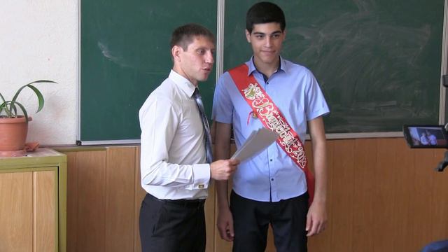 Последний звонок и выпускной бал 12 й школы г.Луганска 2018г