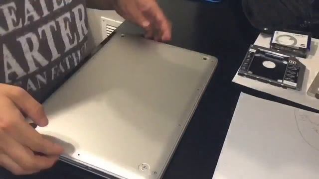 How To Install SSD In Optical Drive And RAM In MacBook Pro Mid 2010 15” Inch