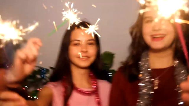 Праздничные выходные: Веселье с семьей