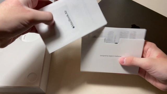 Распаковка MacBook Air на M1