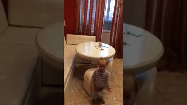 мальчик гимн горшок