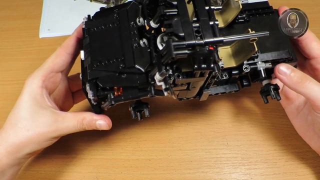 MZ MZ6002 - RC Car Made From Blocks