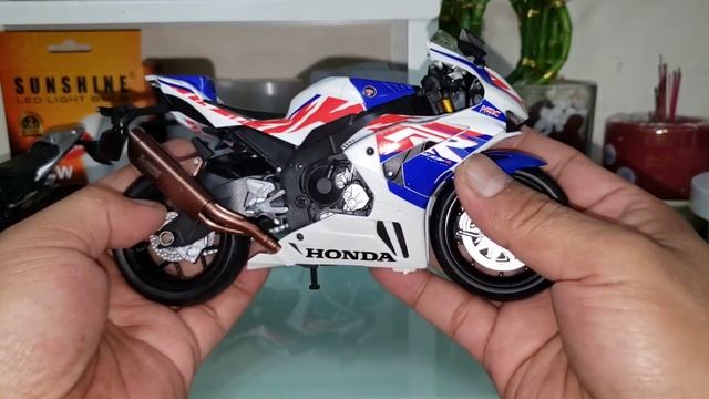 New 1:12 Honda Cbr 1000rr-r Fireblade 30th Anniversary Edition