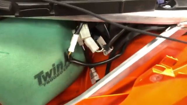 INSTALLING THE TACO MOTO DYNOJET POWER COMMANDER ON YOUR KTM