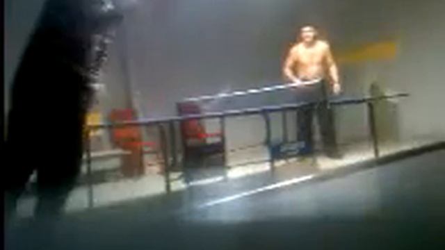 Пинг-Понг втроем не считая Шарика:)