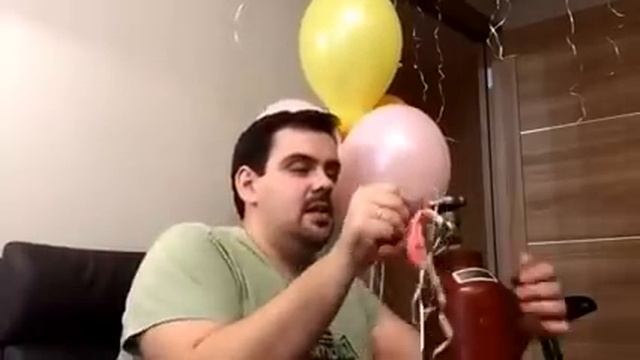 Periscope - Надуваю шарики для дочки - 18.12.2015