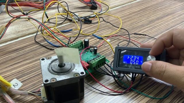ICStation TEST Run A Stepper Motor Without Arduino  Pulse Generator