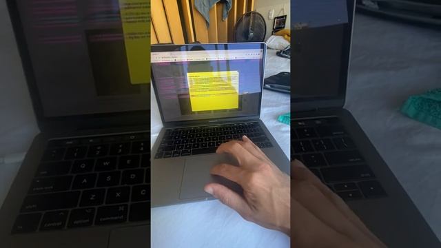 MacBook Pro 13 Polegadas 2018 Modelo 4 Portas Thunderbolt 3 E Touch Bar. 8GB De RAM E 256GB De SSD.