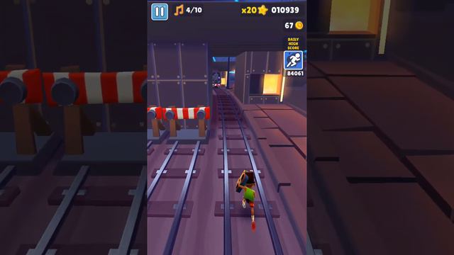 убегаю от охраника в Sabway Surf 75 часть