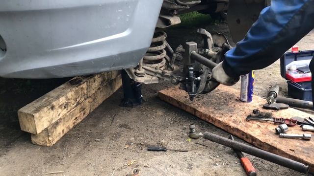 Замена сайлентблоков и сальников