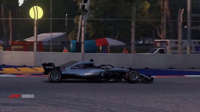 Majestic Mercedes-AMG Petronas On Marina Bay Street Cirucit, Singapore || F1 2018 PC Game