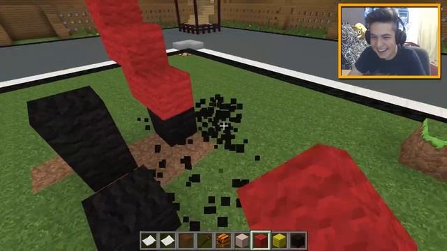 КАКОЙ СЕКРЕТ СКРЫВАЕТ ЭТА ПОСТРОЙКА ЛОВУШКА МАЙНКРАФТ?! УГАДАЙ ТРОЛЛИНГ ПОСТРОЙКУ MINECRAFT