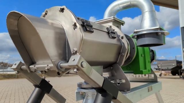 Шнековый сепаратор для переработки навоза EURO-P.